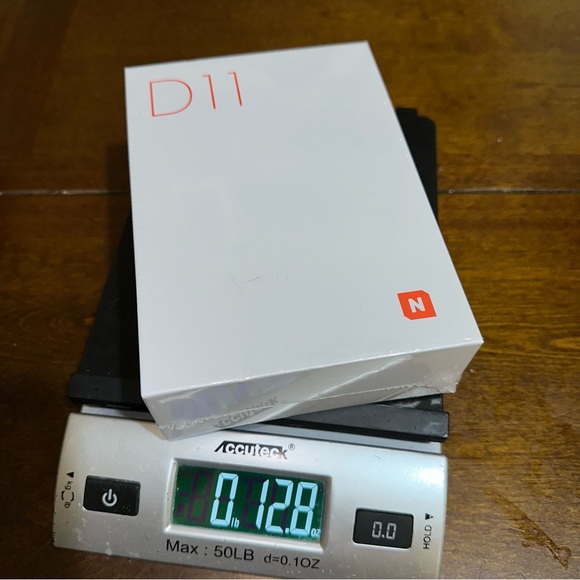 Label Maker Machine D11 Label Printer Tape Included Portable Wireless Connection - Picture 3 of 13